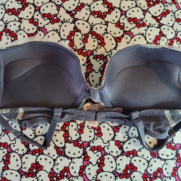 👙 2 for $30 🎋 La Senza Bra - Picture 2 of 2